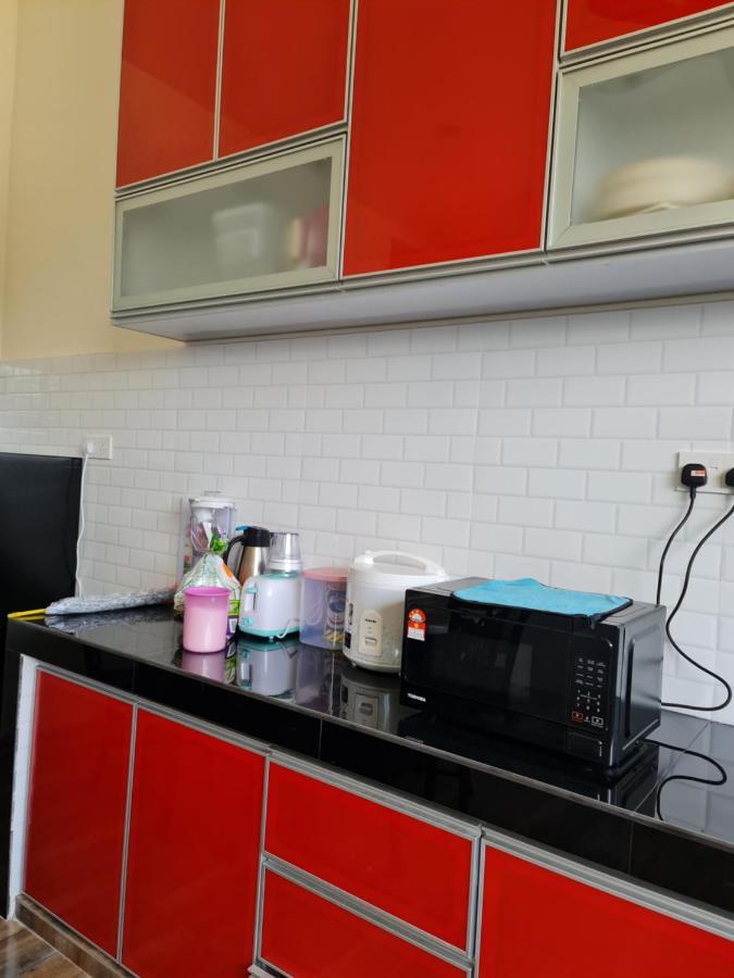 Munirah Homestay Dungun Exterior photo